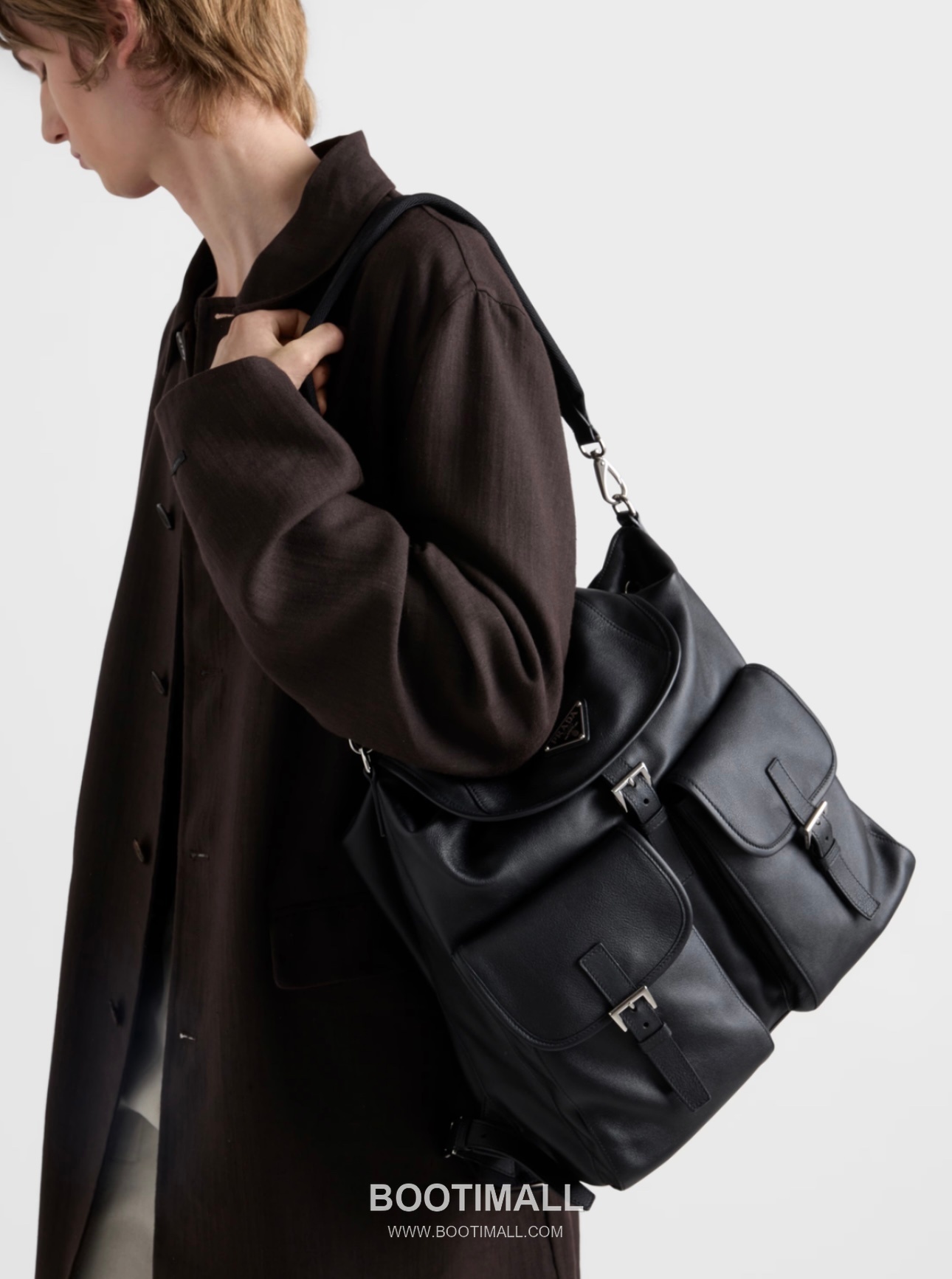 Prada Re-Nylon and Lambskin Backpack with Detachable Strap and Dual Use Detail 프라다 리나일론 램스킨 탈부착스트랩 투웨이 백팩 2VZ110A 34cm 2