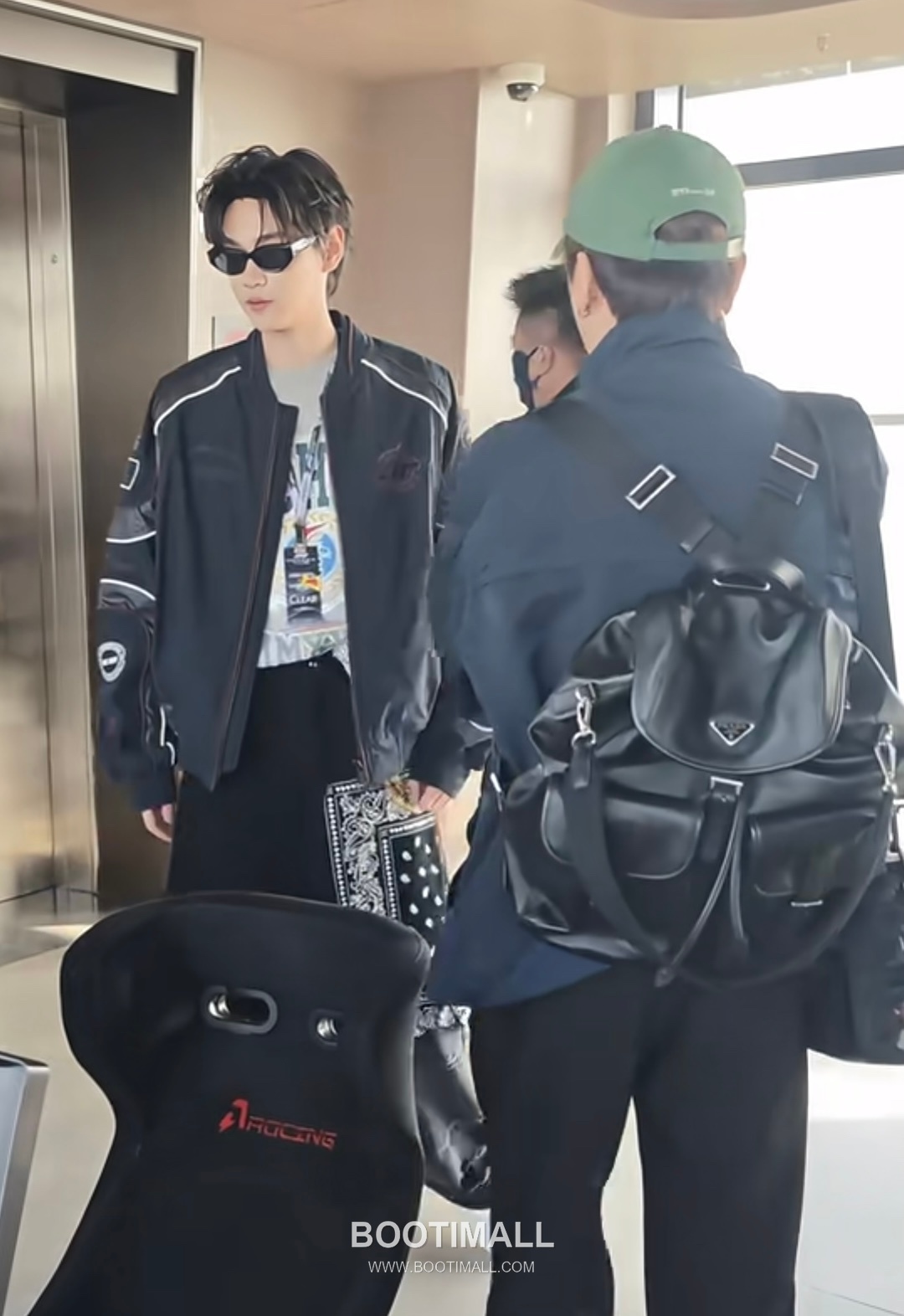 Prada Re-Nylon and Lambskin Backpack with Detachable Strap and Dual Use Detail 프라다 리나일론 램스킨 탈부착스트랩 투웨이 백팩 2VZ110A 34cm 7