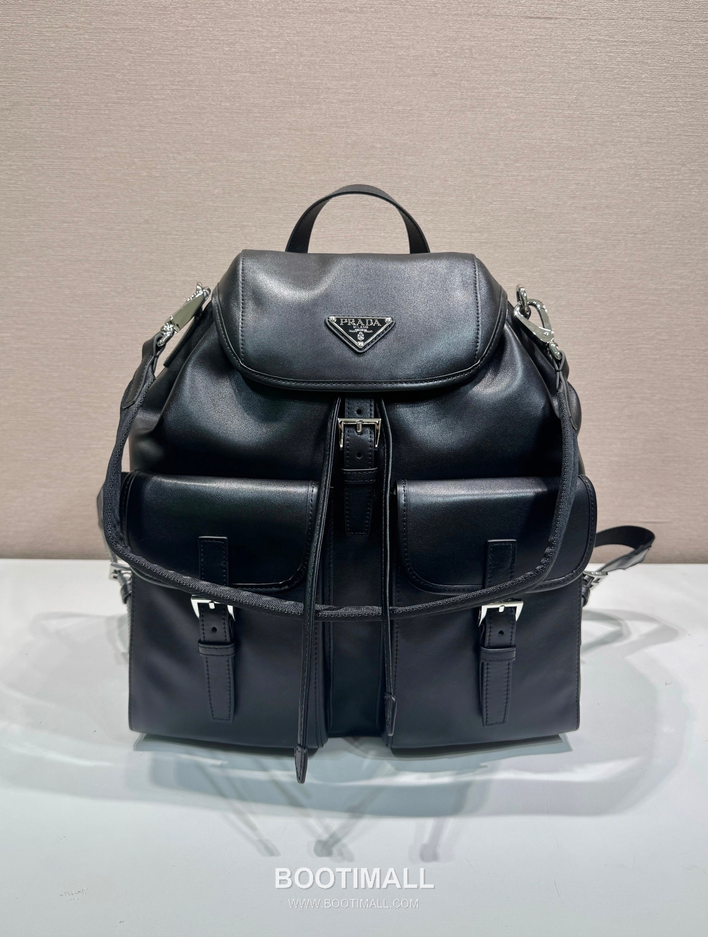 Prada Re-Nylon and Lambskin Backpack with Detachable Strap and Dual Use Detail 프라다 리나일론 램스킨 탈부착스트랩 투웨이 백팩 2VZ110A 34cm 10