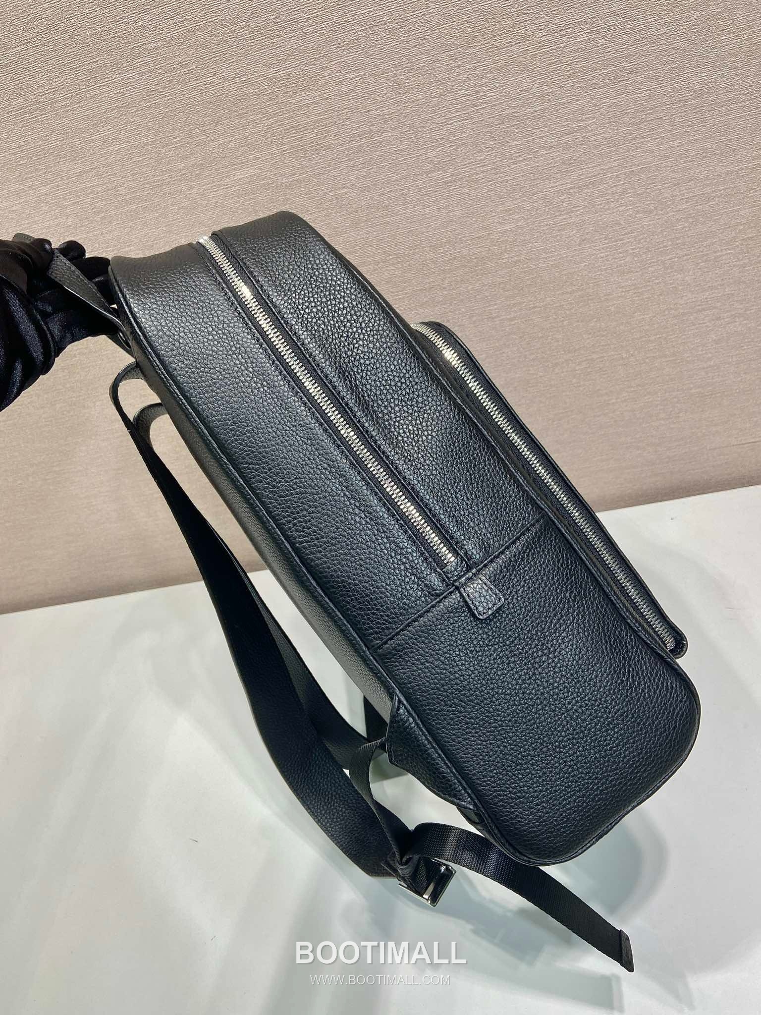 Prada Deer Grain Calfskin Backpack with Front Pocket and Dual Zip Detail 프라다 디어그레인 카프스킨 프론트포켓 더블지퍼 백팩 2VZ102 30cm 5