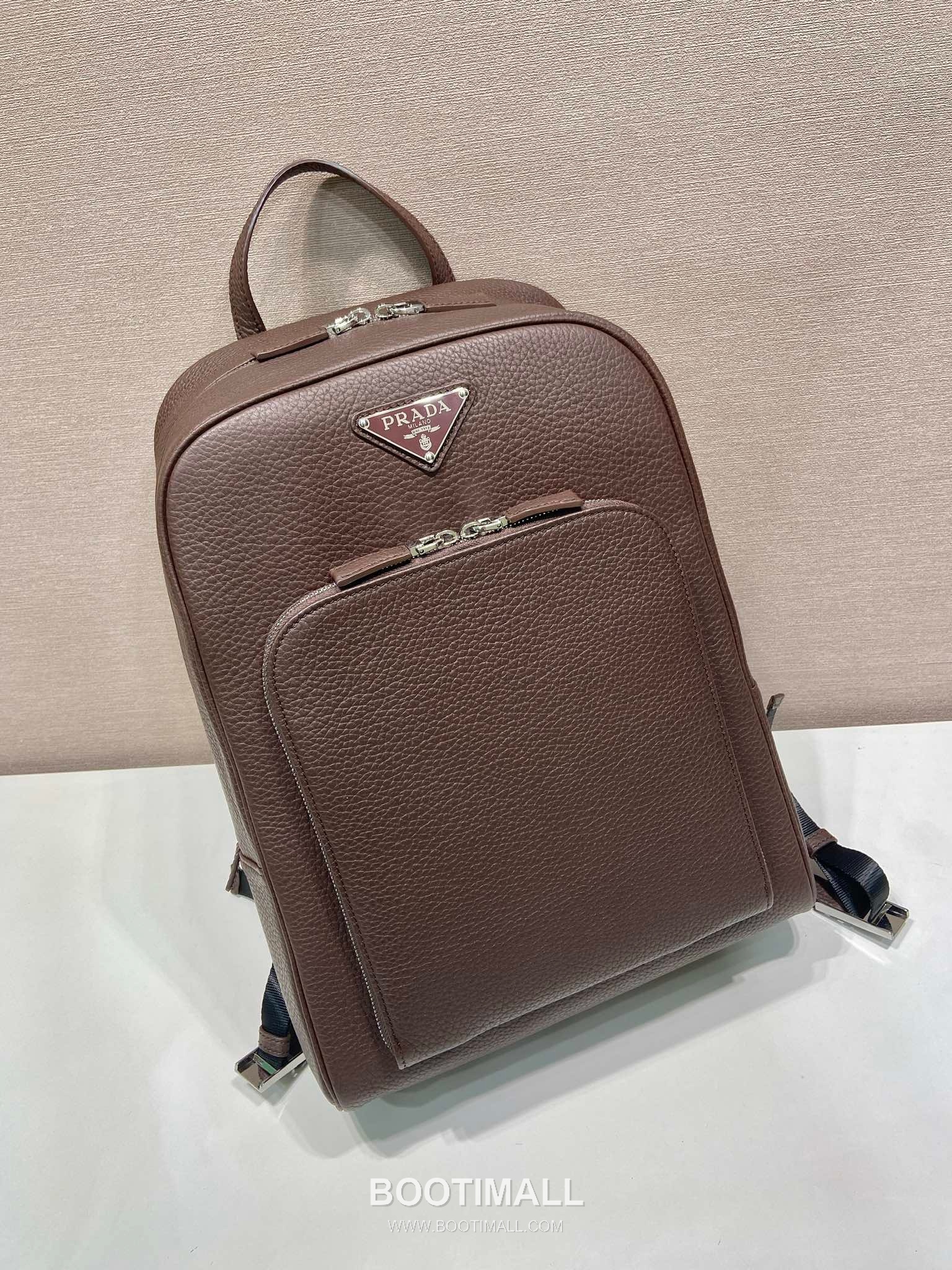 Prada Deer Grain Calfskin Backpack with Front Pocket and Dual Zip Detail 프라다 디어그레인 카프스킨 프론트포켓 더블지퍼 백팩 2VZ102 30cm 3