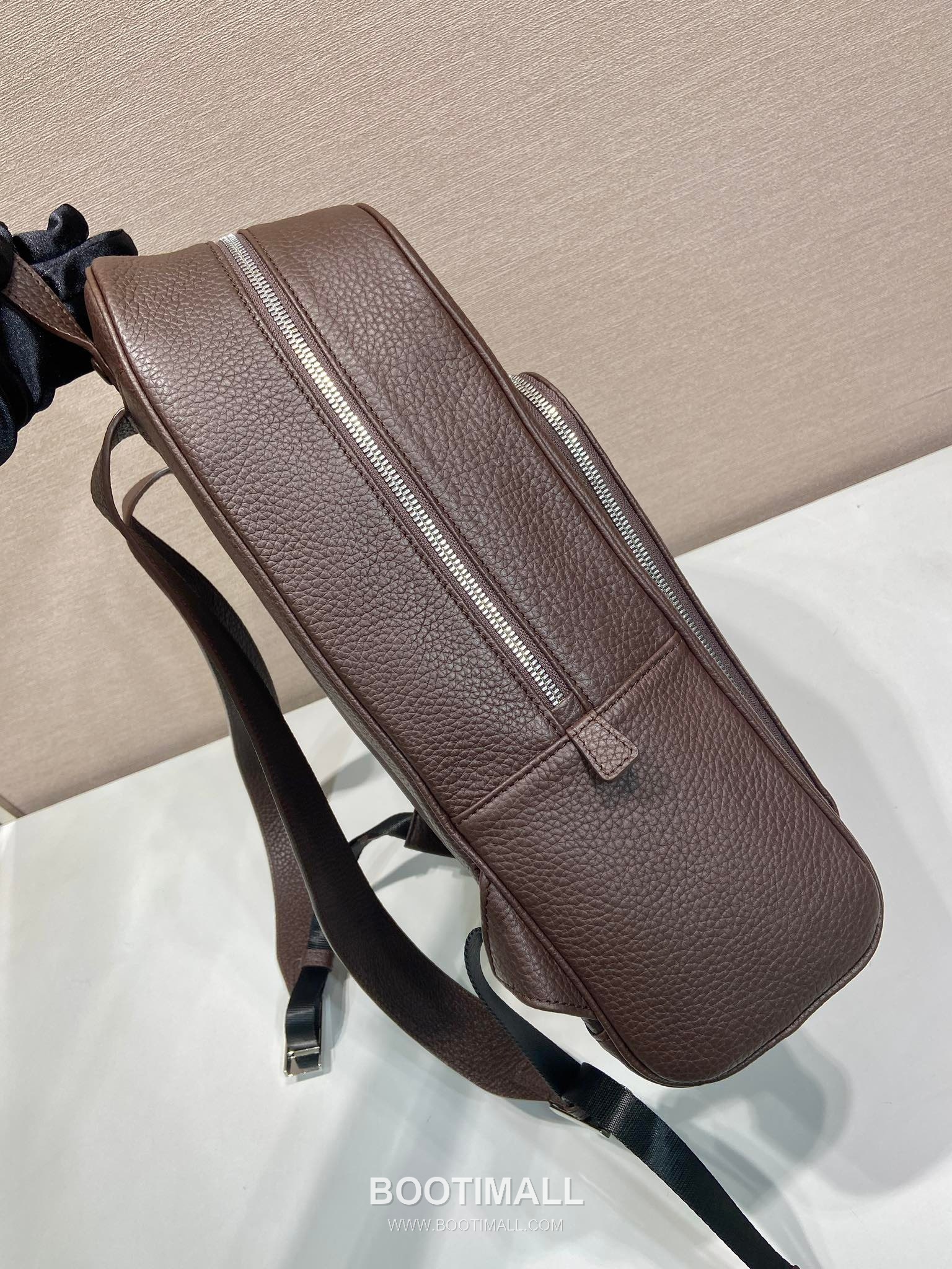 Prada Deer Grain Calfskin Backpack with Front Pocket and Dual Zip Detail 프라다 디어그레인 카프스킨 프론트포켓 더블지퍼 백팩 2VZ102 30cm 5
