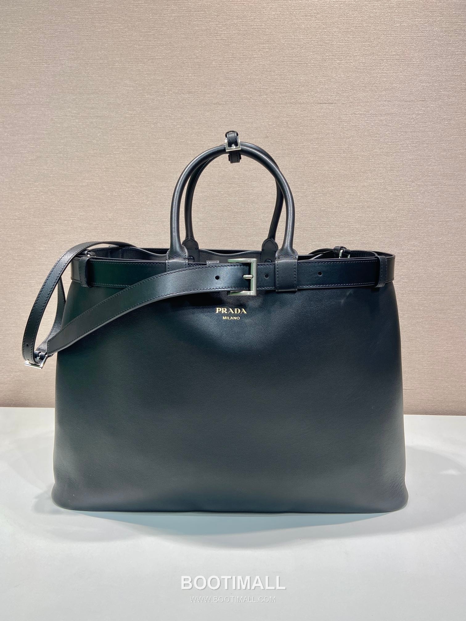 Prada Calfskin Tote Bag with Belt Buckle Detail and Detachable Strap 프라다 카프스킨 벨트버클 디테일 탈부착스트랩 토트백 1BG126 48cm 3