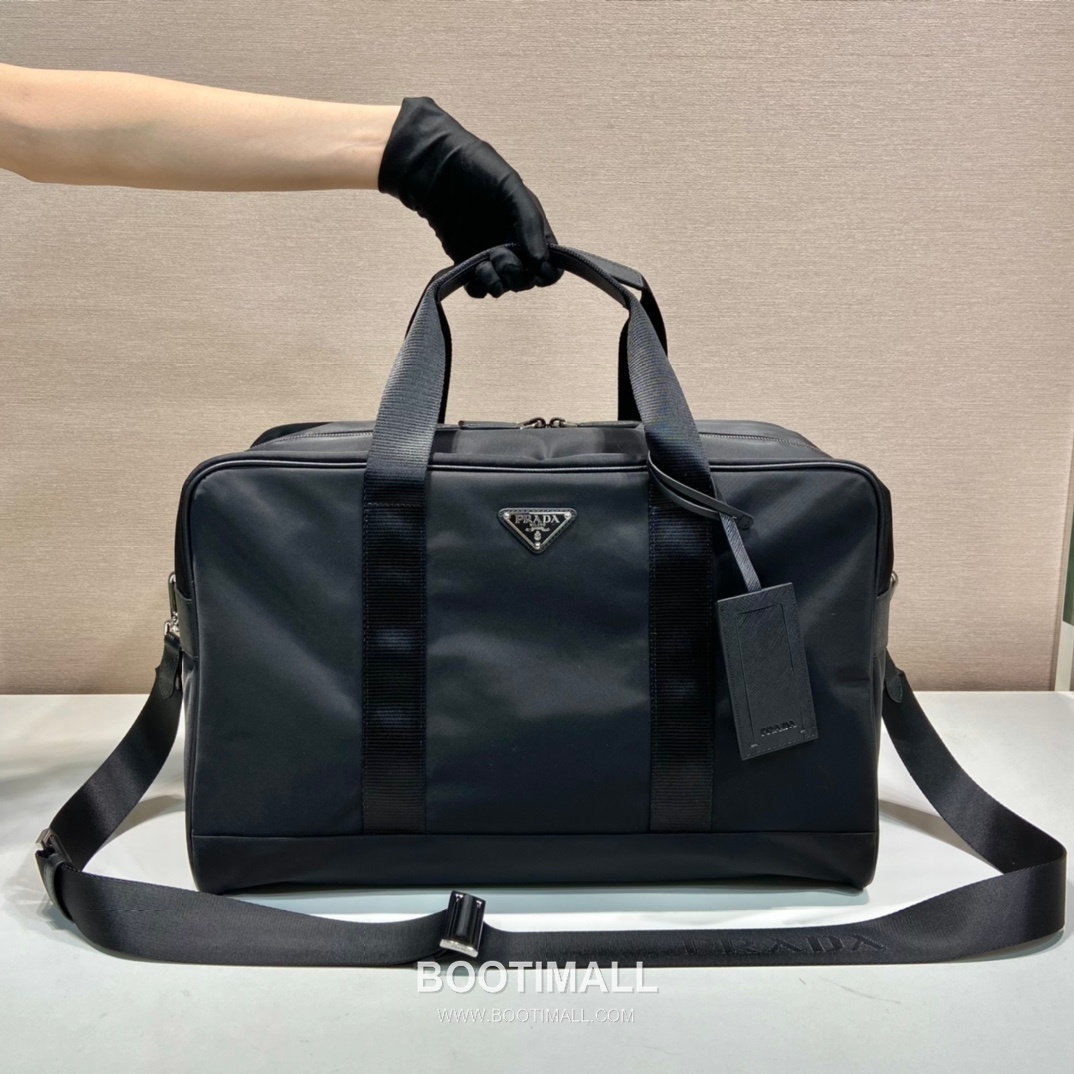 Prada Nylon and Crossgrain Calfskin Travel Bag with Triangle Logo and Detachable Strap 프라다 나일론 카프스킨 삼각로고 탈부착스트랩 트래블백 2VC796A 44cm 1