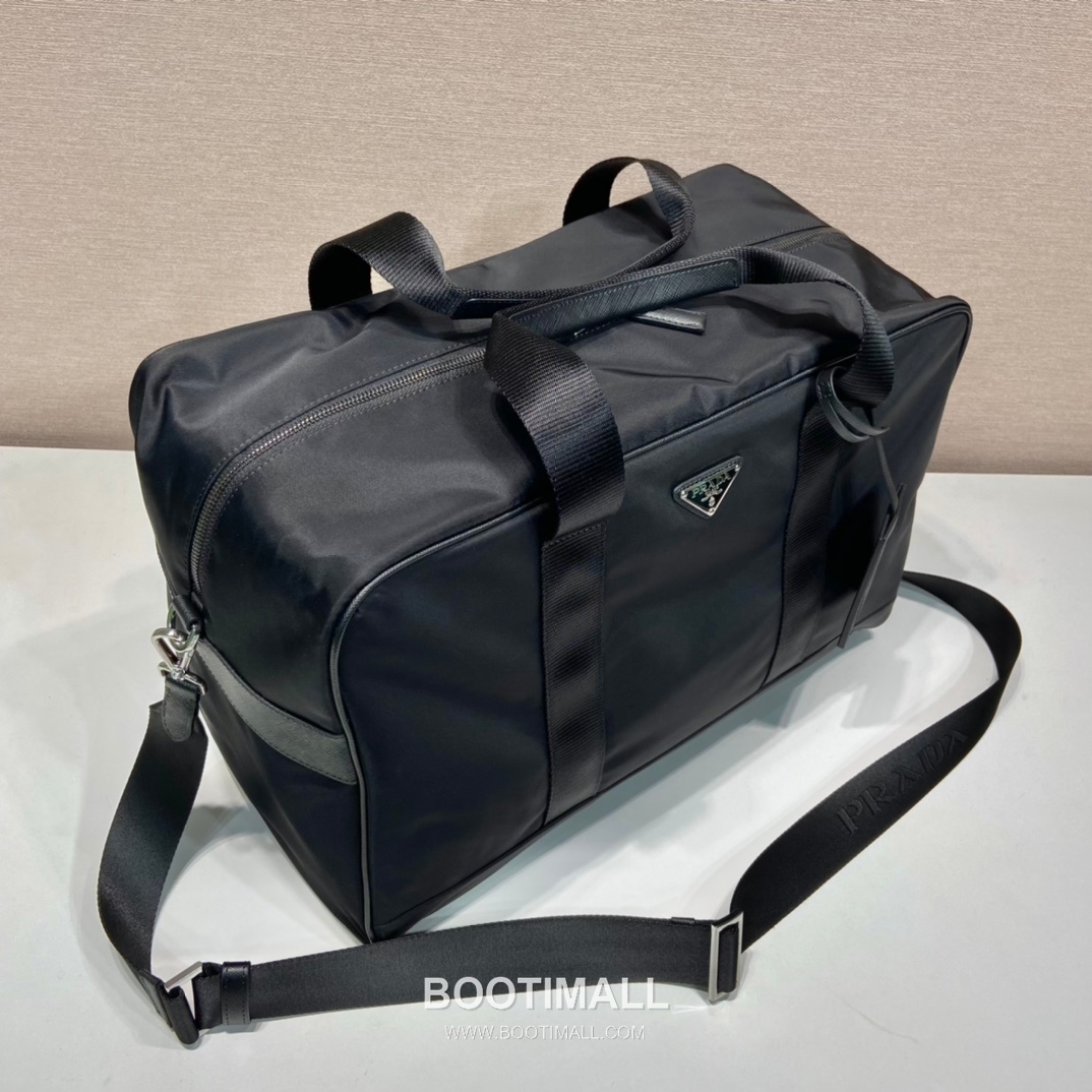 Prada Nylon and Crossgrain Calfskin Travel Bag with Triangle Logo and Detachable Strap 프라다 나일론 카프스킨 삼각로고 탈부착스트랩 트래블백 2VC796A 44cm 2