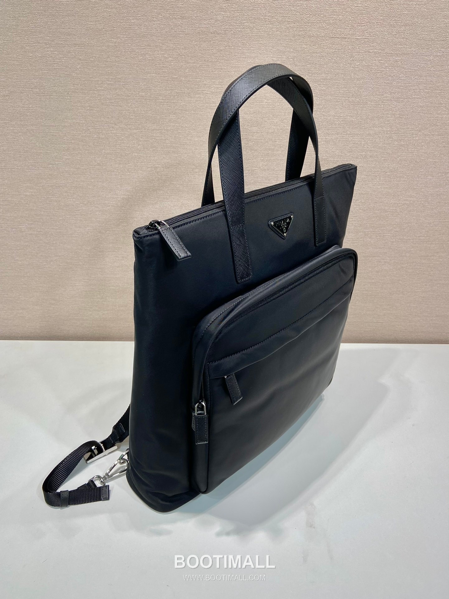 Prada Nylon Tote Backpack with Crossgrain Calfskin Handle and Multi Way Carry Detail 프라다 나일론 카프스킨 핸들 멀티웨이 토트백 2VG098 38cm 3