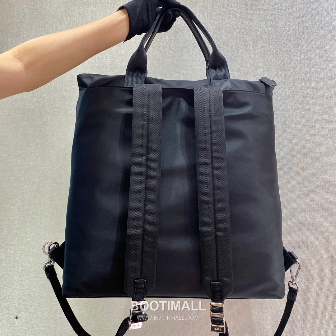 Prada Fabric Tote Backpack with Dual Front Pocket and Adjustable Strap Detail 프라다 패브릭 더블포켓 조절스트랩 토트백 2VG053 40cm 4