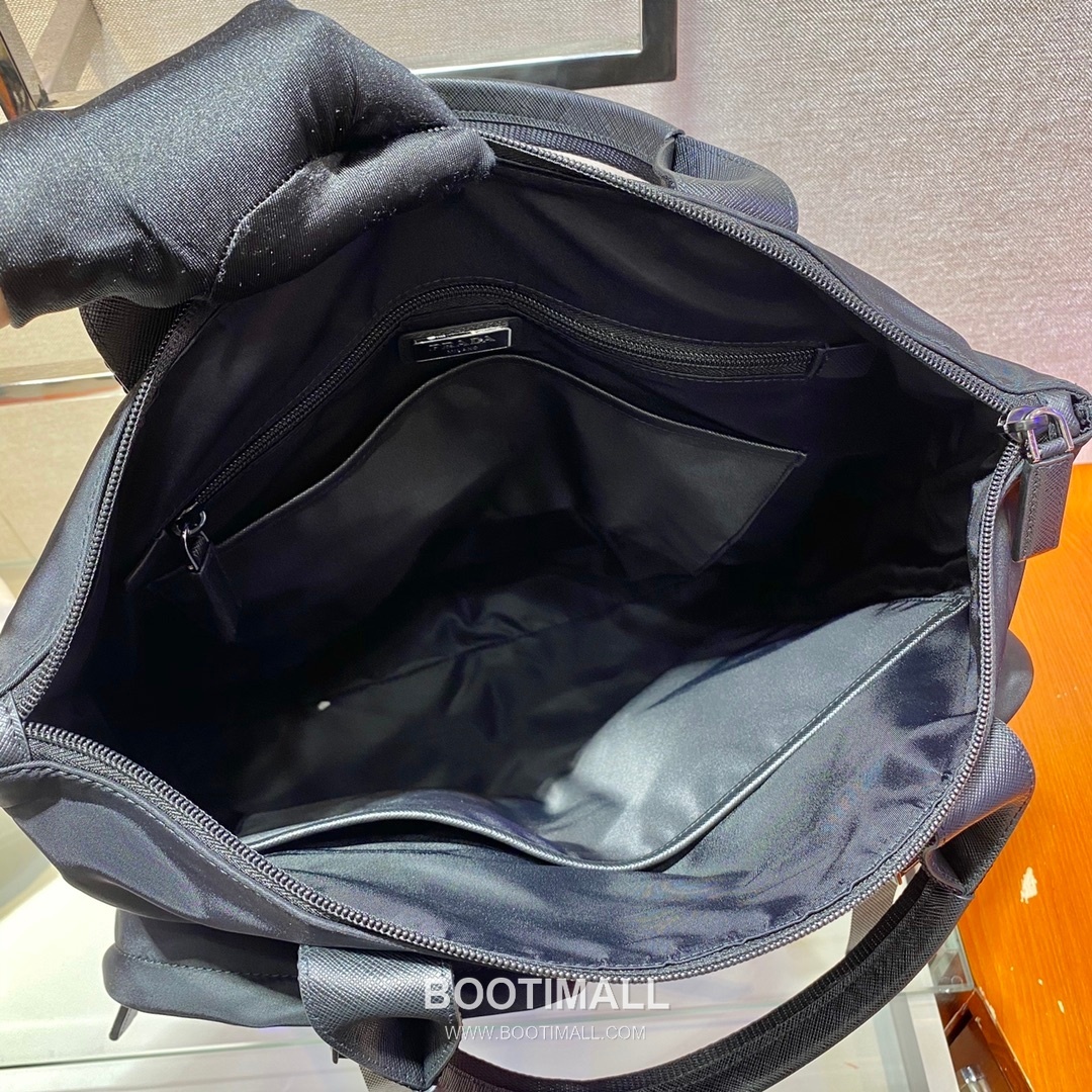 Prada Fabric Tote Backpack with Dual Front Pocket and Adjustable Strap Detail 프라다 패브릭 더블포켓 조절스트랩 토트백 2VG053 40cm 8