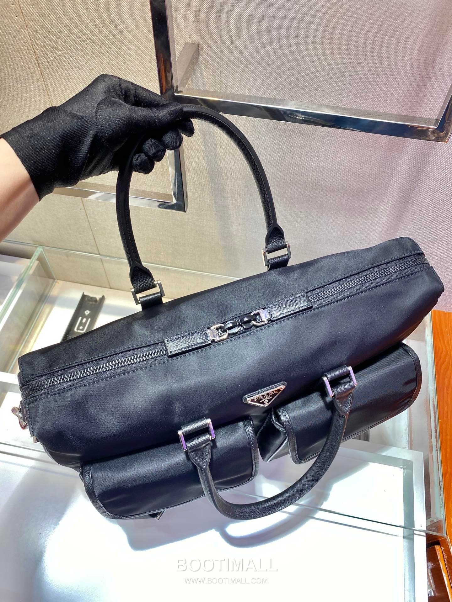 Prada Nylon Briefcase with Saffiano Leather Trim and Dual Front Pocket Detail 프라다 나일론 사피아노 트림 더블포켓 브리프케이스 2VE017 40cm 8