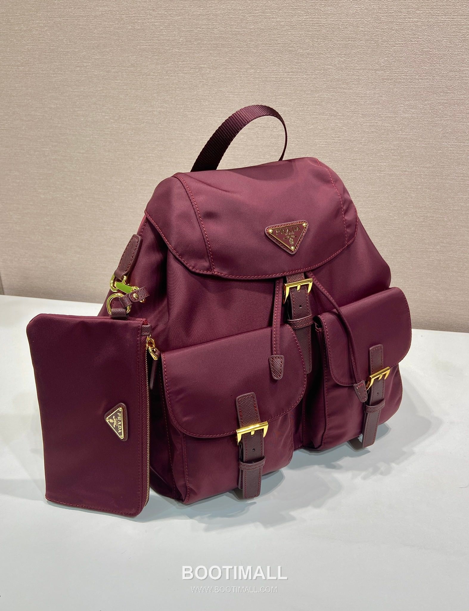 Prada Nylon Backpack with Saffiano Trim and Detachable Pouch Detail 프라다 나일론 사피아노트림 탈부착파우치 백팩 1BZ811 30cm 2