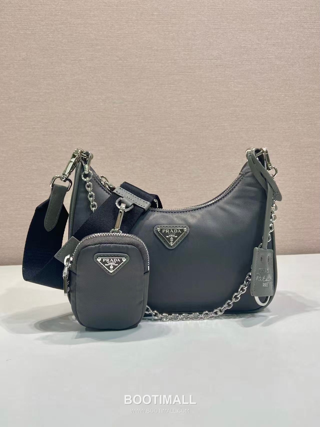 Prada Nylon Hobo Bag with Chain Handle and Detachable Strap Detail 프라다 나일론 체인핸들 탈부착스트랩 호보백 1BH204 22cm 1