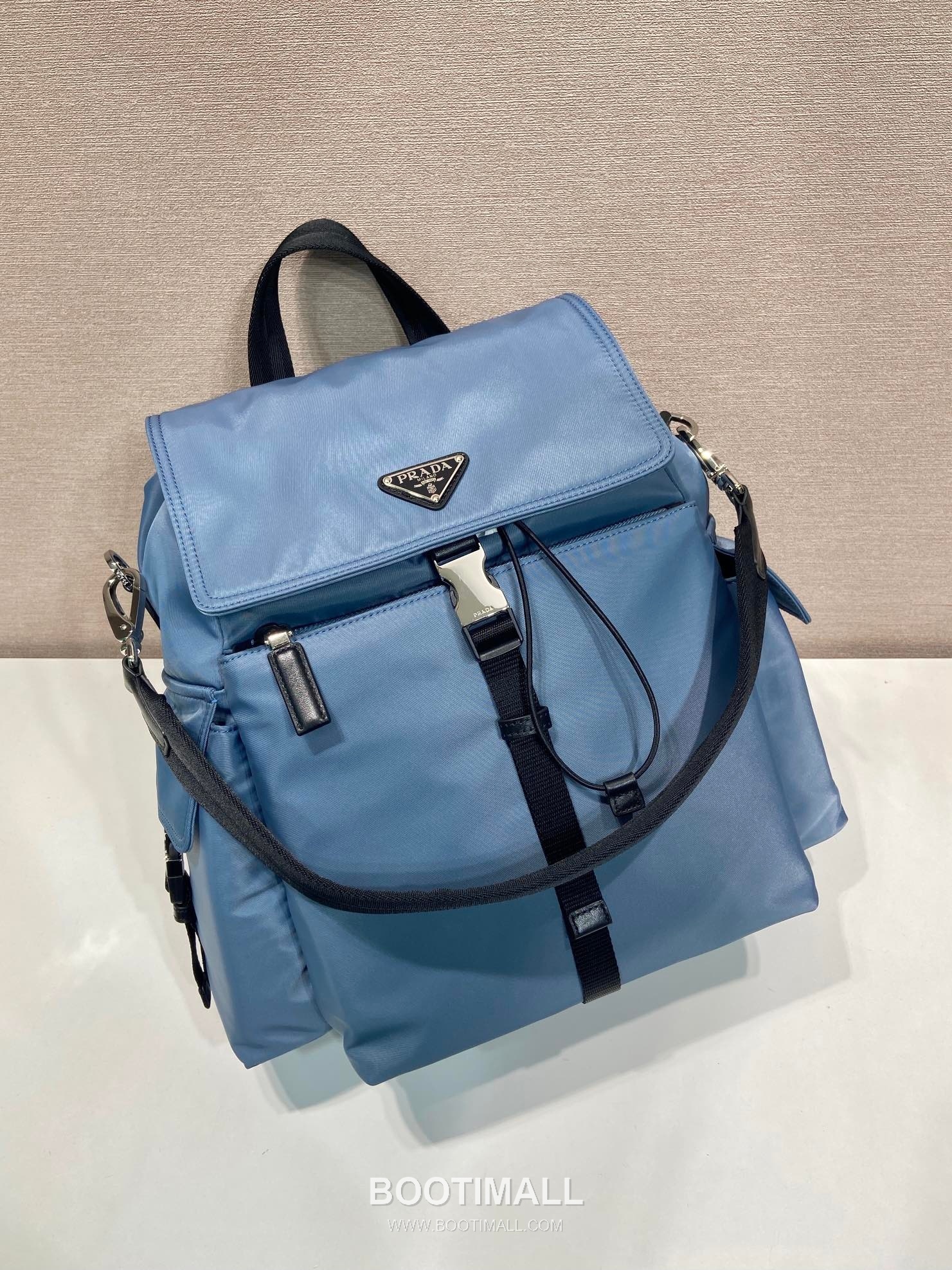 Prada Re-Nylon Explore Backpack with Flap Buckle and Multi Pocket Detail 프라다 리나일론 플랩버클 멀티포켓 백팩 2VZ118 39cm 2