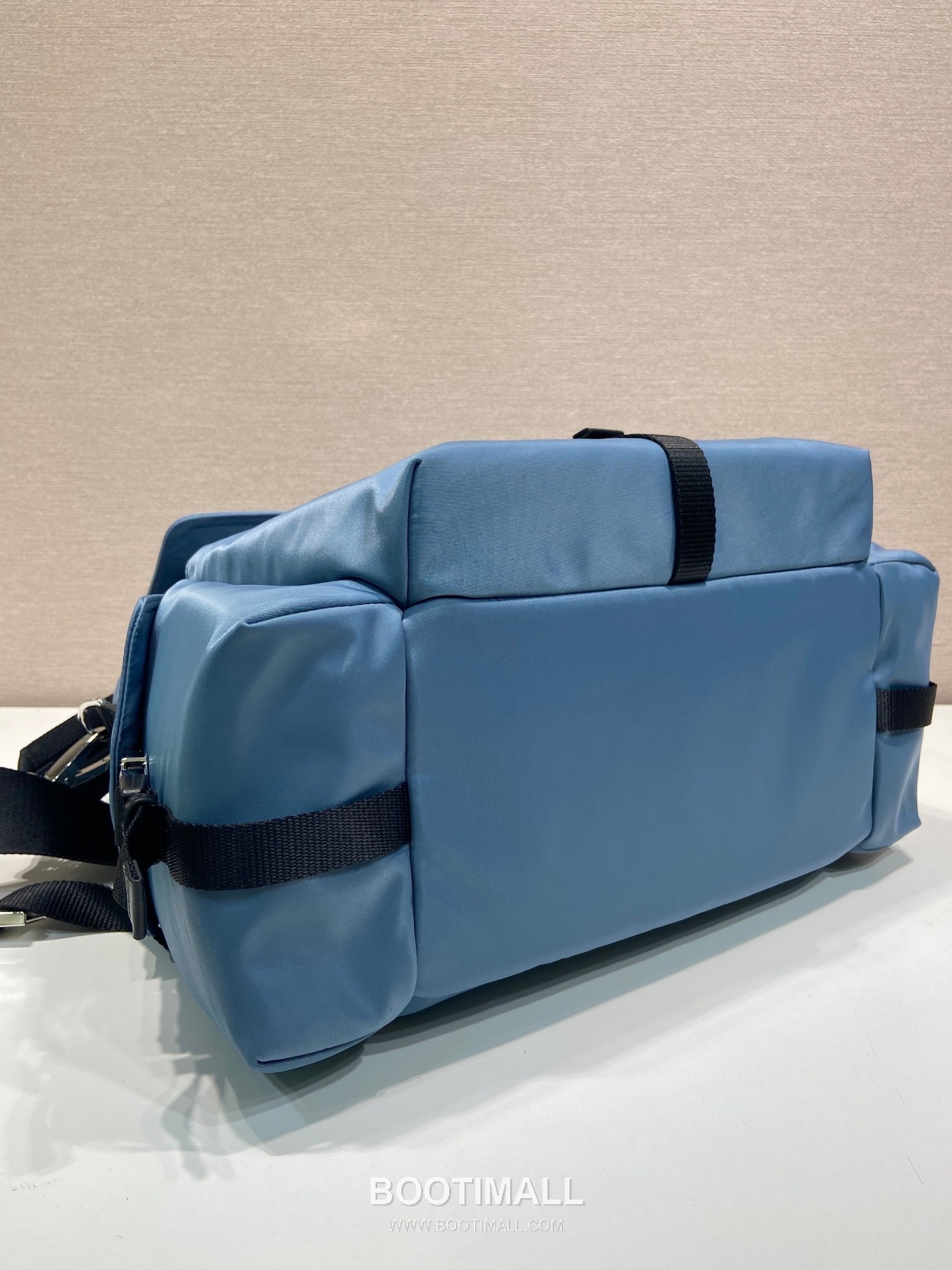 Prada Re-Nylon Explore Backpack with Flap Buckle and Multi Pocket Detail 프라다 리나일론 플랩버클 멀티포켓 백팩 2VZ118 39cm 5