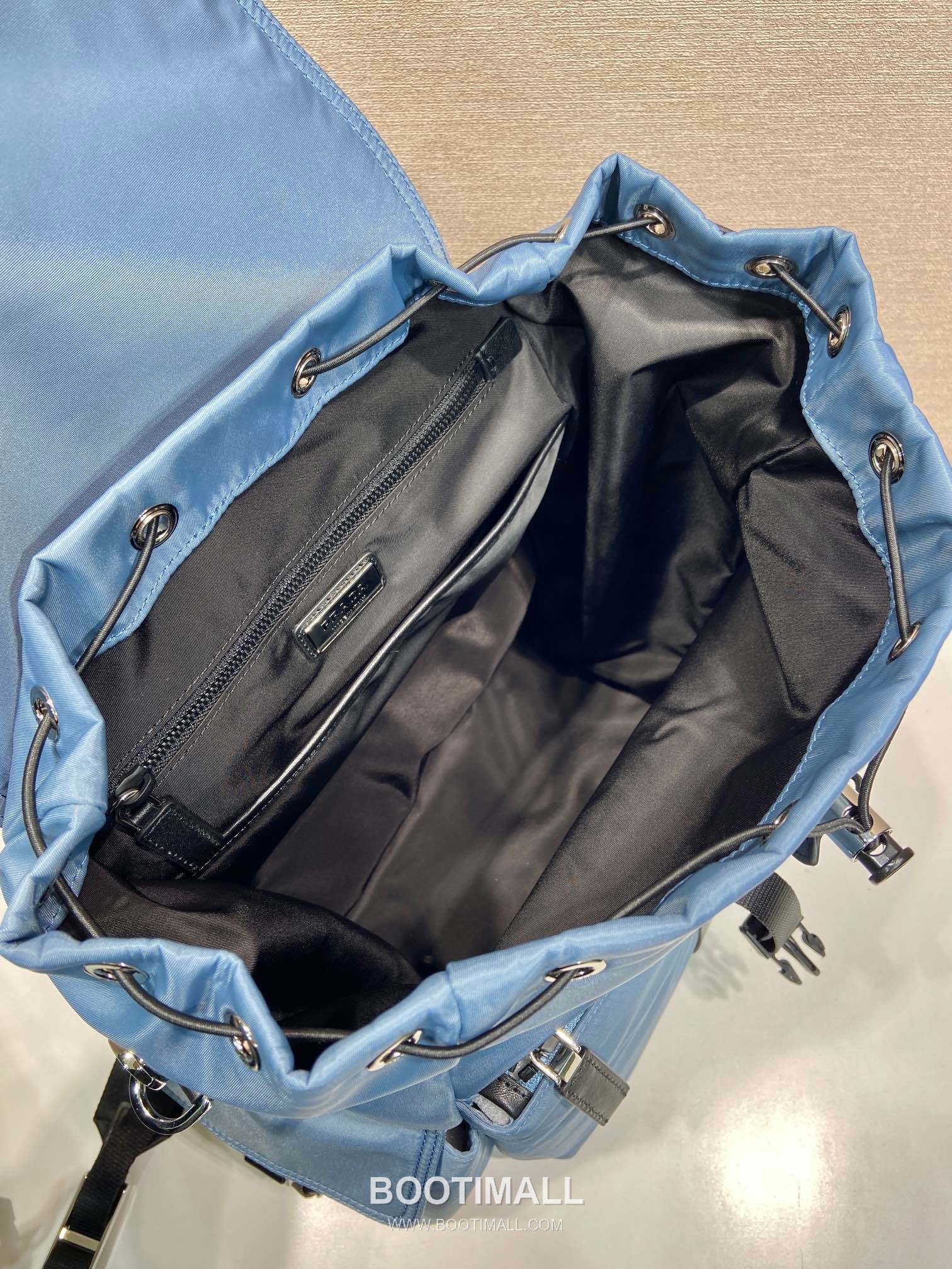 Prada Re-Nylon Explore Backpack with Flap Buckle and Multi Pocket Detail 프라다 리나일론 플랩버클 멀티포켓 백팩 2VZ118 39cm 8