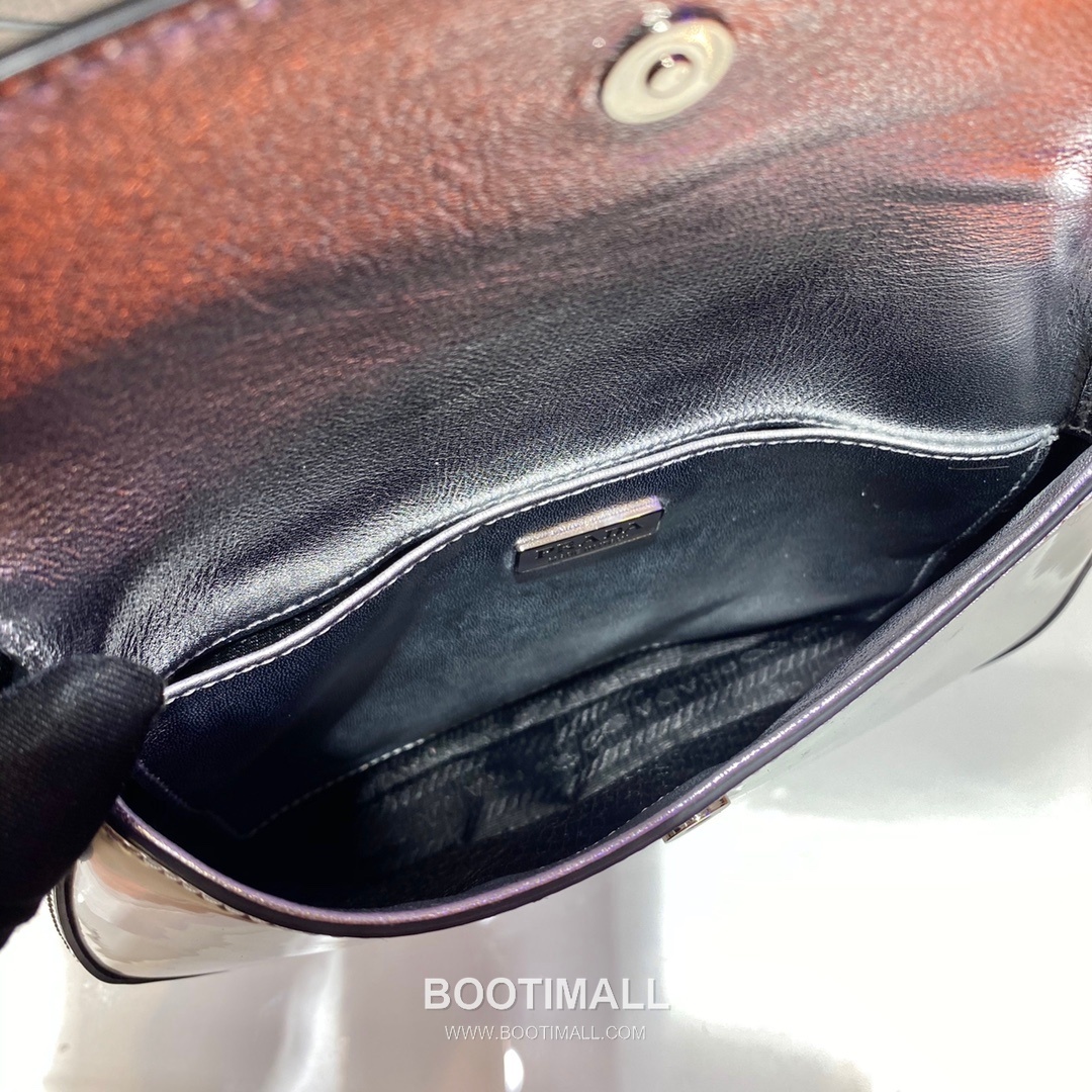 Prada Smooth Calfskin Flap Shoulder Bag with Vintage Curved Shape Detail 프라다 스무스 카프스킨 플랩 빈티지커브 숄더백 1BD311 23cm 8