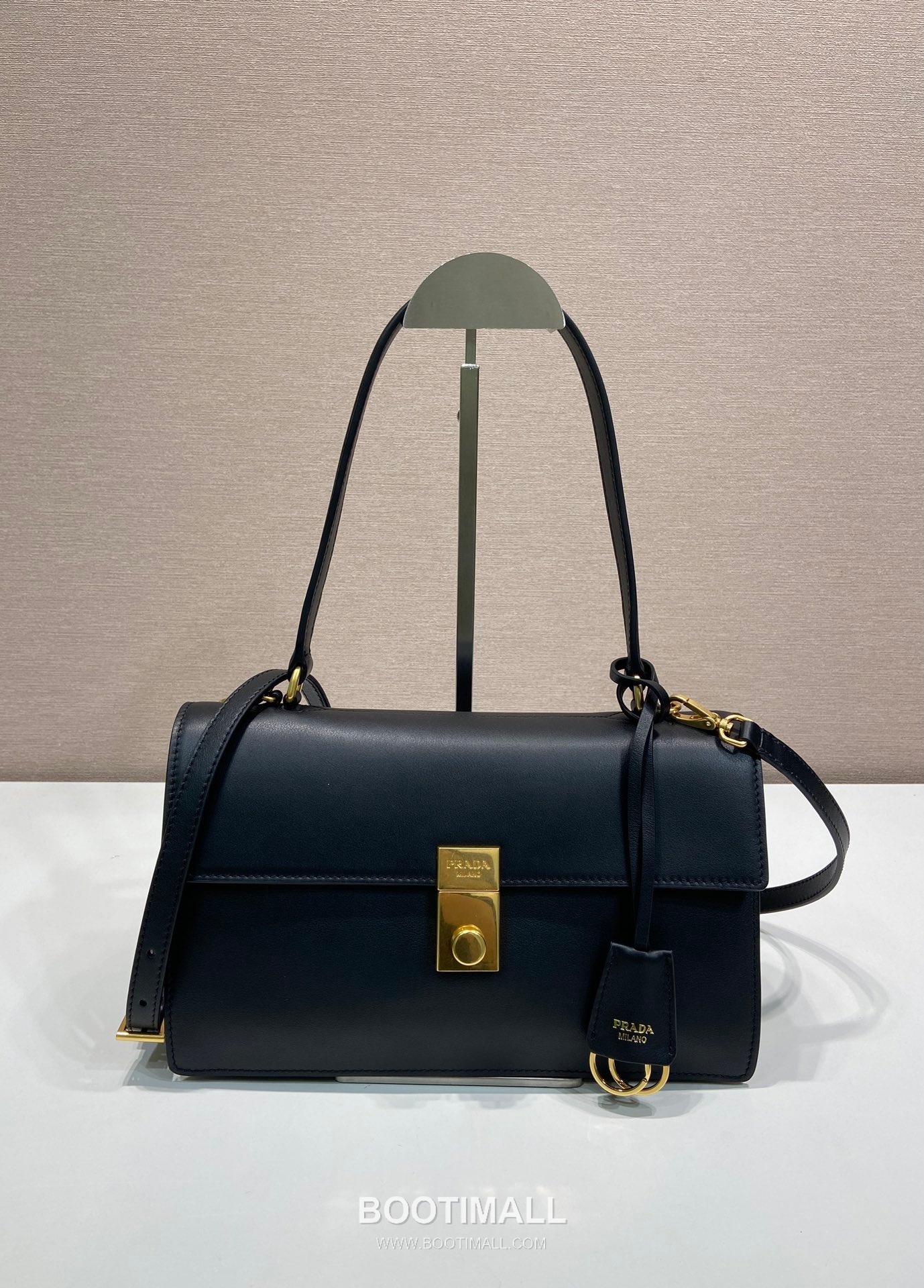 Prada Soft Sound Calfskin Tote Bag with Dual Compartment and Detachable Strap Detail 프라다 소프트사운드 카프스킨 더블컴파트먼트 탈부착스트랩 토트백 1BN023 28cm 1