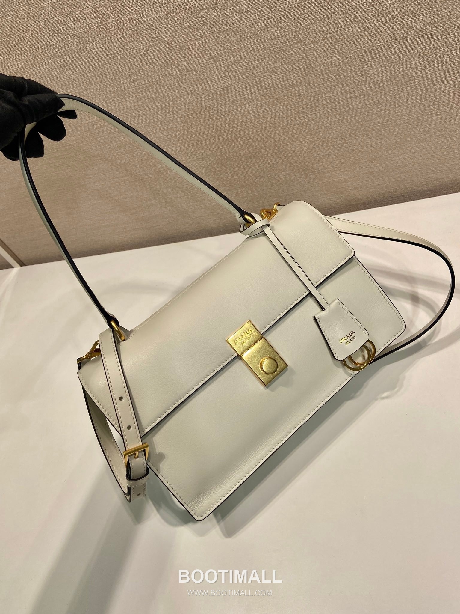 Prada Soft Sound Calfskin Tote Bag with Dual Compartment and Detachable Strap Detail 프라다 소프트사운드 카프스킨 더블컴파트먼트 탈부착스트랩 토트백 1BN023 28cm 2