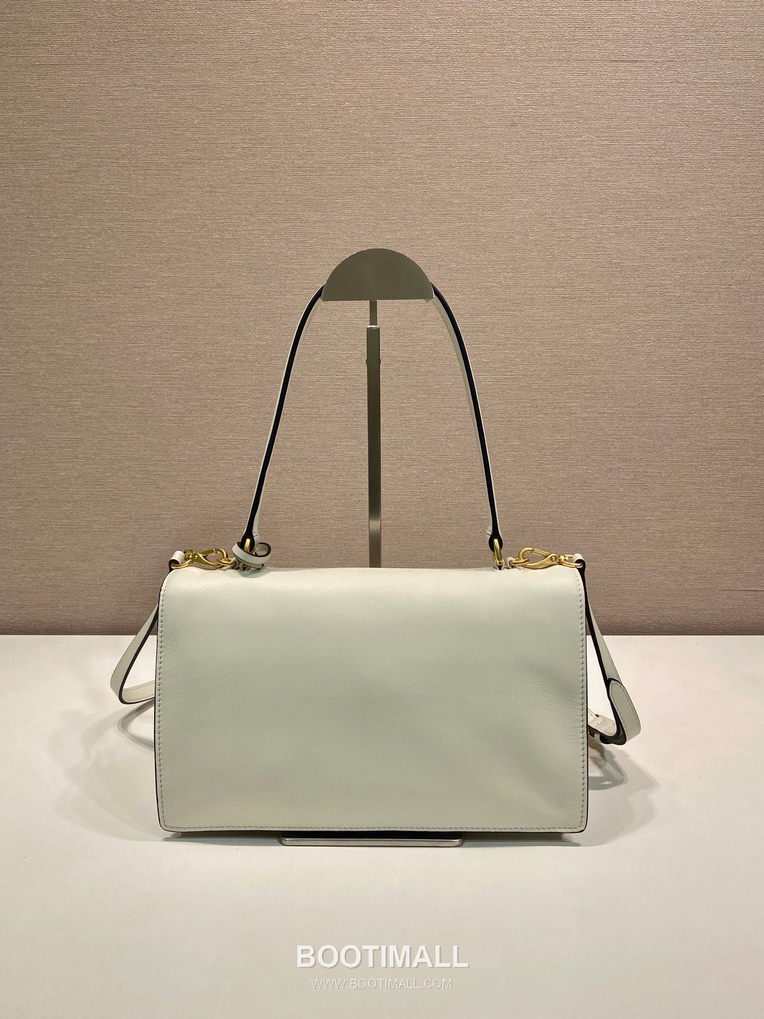 Prada Soft Sound Calfskin Tote Bag with Dual Compartment and Detachable Strap Detail 프라다 소프트사운드 카프스킨 더블컴파트먼트 탈부착스트랩 토트백 1BN023 28cm 4