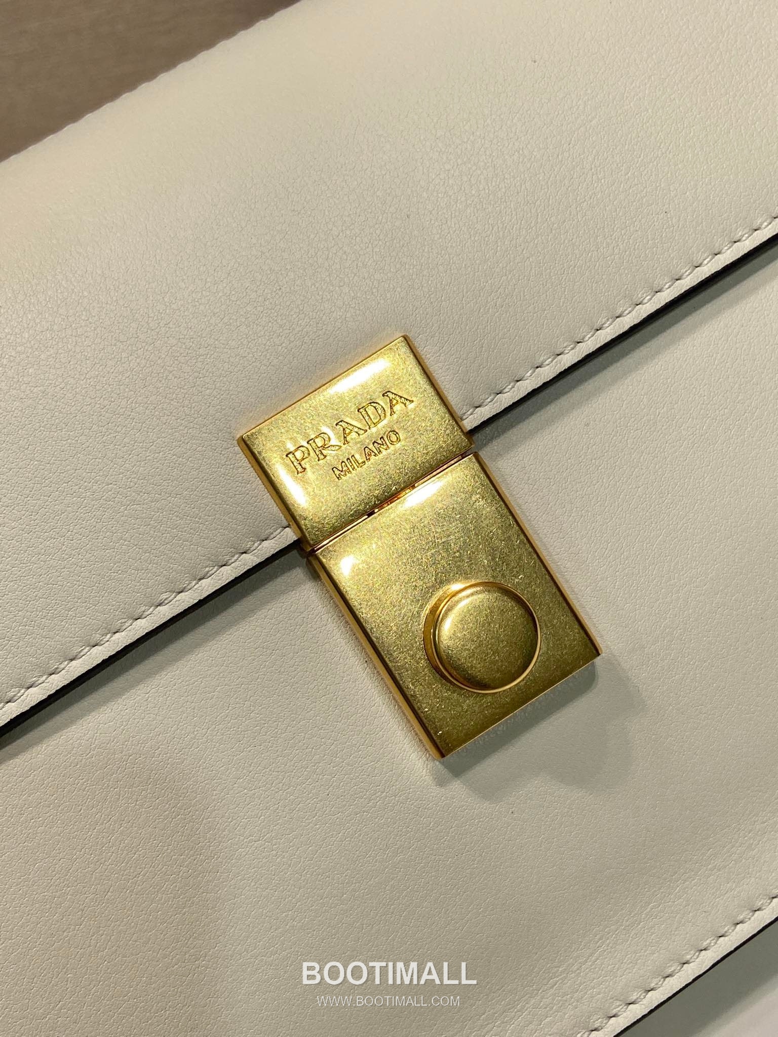 Prada Soft Sound Calfskin Tote Bag with Dual Compartment and Detachable Strap Detail 프라다 소프트사운드 카프스킨 더블컴파트먼트 탈부착스트랩 토트백 1BN023 28cm 7