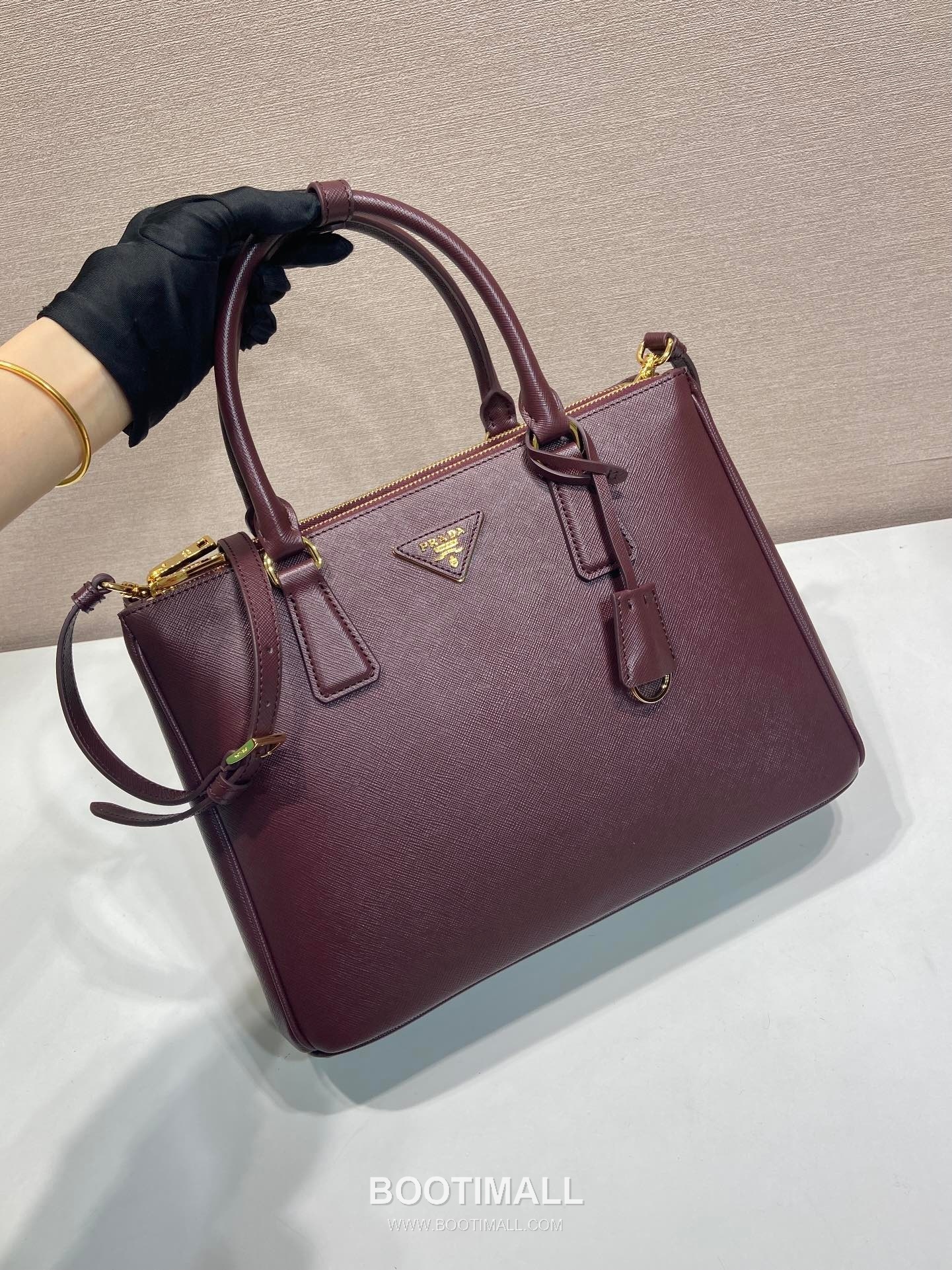 Prada Galleria Crossgrain Calfskin Tote Bag with Multi Pocket and Detachable Strap Detail 프라다 갤러리아 크로스그레인 카프스킨 멀티포켓 탈부착스트랩 토트백 1BA274 33cm 3