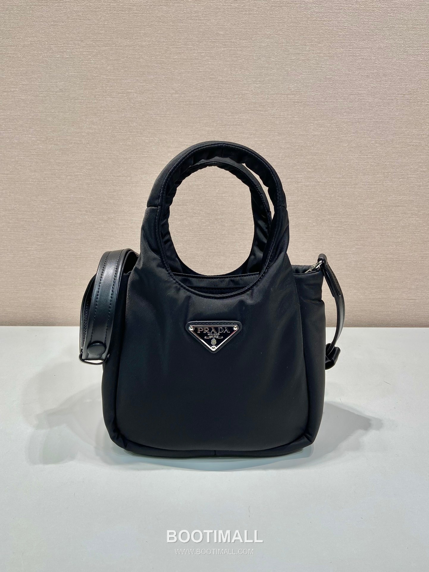 Prada Nylon Mini Tote Bag with Dual Handle and Magnetic Closure Detail 프라다 나일론 더블핸들 마그네틱 미니 토트백 1BA359 19cm 1