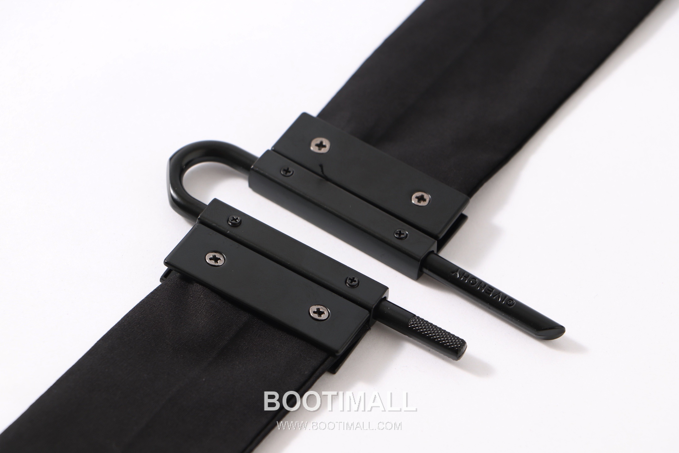 Givenchy 2026 S/S Cotton Poplin Long Sleeve Shirt with Metal Lock Detail 기븐치 2026SS 코튼 포플린 블랙 셔츠 메탈 락 디테일 5