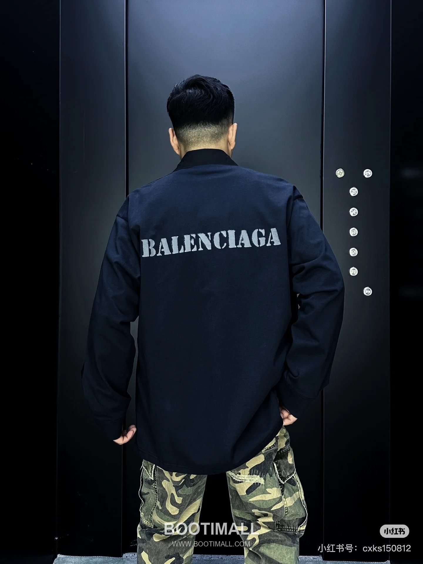 Balenciaga 2025 S/S Cotton Knit Panel Long Sleeve Shirt with Patchwork Detail 발렌시아가 2025SS 코튼 니트 패널 네이비 셔츠 패치워크 디테일 3