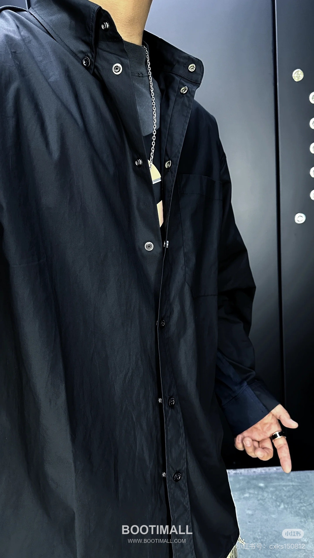 Balenciaga 2025 S/S Cotton Knit Panel Long Sleeve Shirt with Patchwork Detail 발렌시아가 2025SS 코튼 니트 패널 네이비 셔츠 패치워크 디테일 6