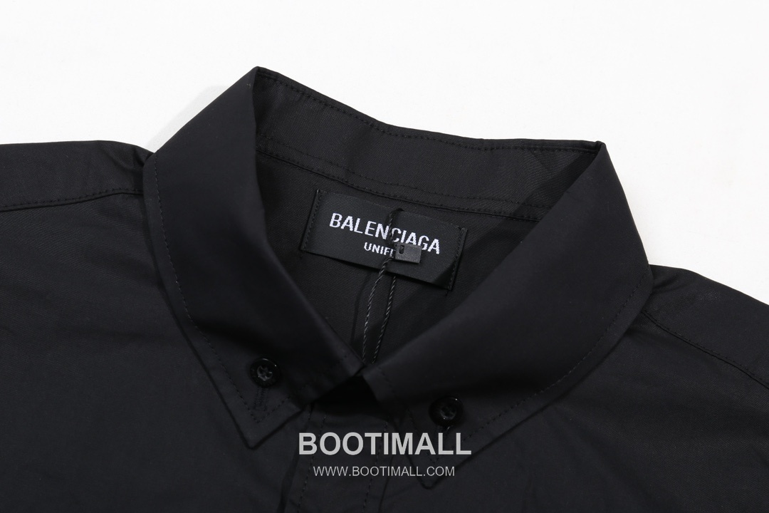 Balenciaga 2024 S/S Cotton Long Sleeve Shirt with Silicone Sleeve Logo 발렌시아가 2024SS 코튼 화이트 셔츠 실리콘 슬리브 로고 디테일 9