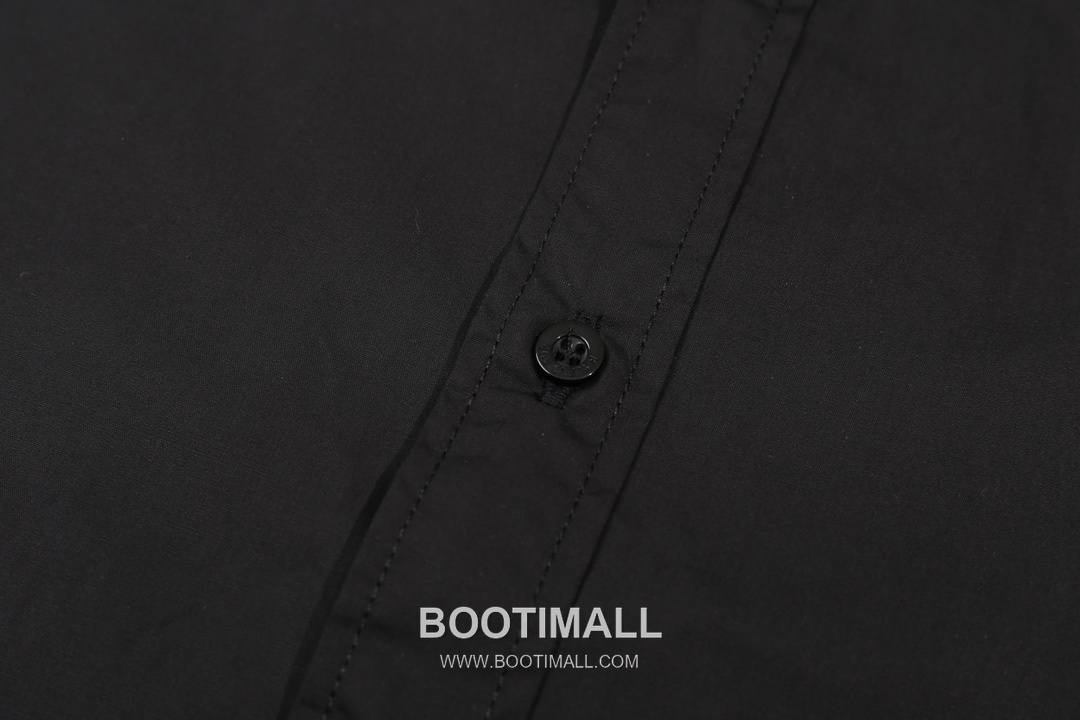 Balenciaga 2024 S/S Cotton Long Sleeve Shirt with Silicone Sleeve Logo 발렌시아가 2024SS 코튼 화이트 셔츠 실리콘 슬리브 로고 디테일 11