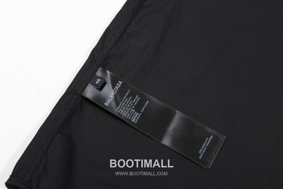 Balenciaga 2024 S/S Cotton Long Sleeve Shirt with Silicone Sleeve Logo 발렌시아가 2024SS 코튼 화이트 셔츠 실리콘 슬리브 로고 디테일 15