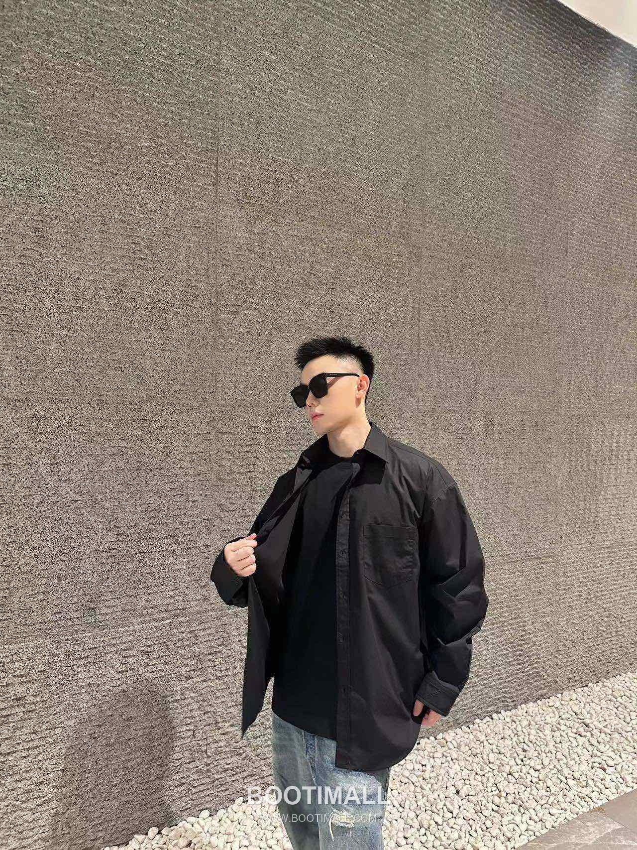 Balenciaga 2024 S/S Cotton Long Sleeve Shirt Jacket with Rhinestone Logo 발렌시아가 2024SS 코튼 블랙 셔츠 재킷 라인스톤 로고 1