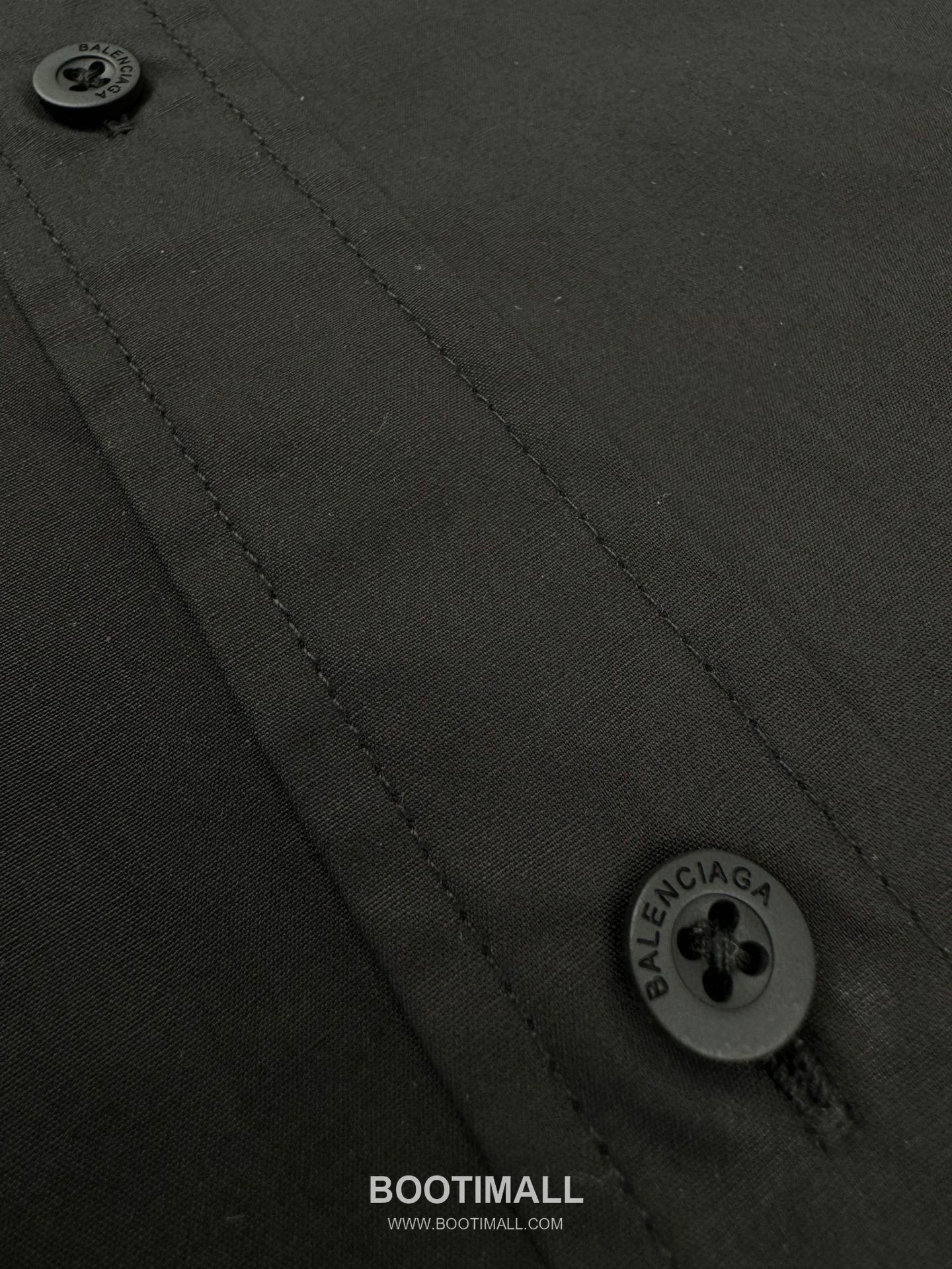 Balenciaga 2024 S/S Cotton Long Sleeve Shirt Jacket with Rhinestone Logo 발렌시아가 2024SS 코튼 블랙 셔츠 재킷 라인스톤 로고 12