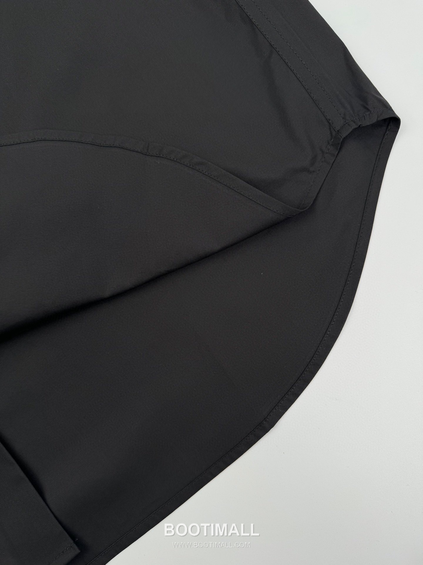 Balenciaga 2024 S/S Cotton Long Sleeve Shirt Jacket with Rhinestone Logo 발렌시아가 2024SS 코튼 블랙 셔츠 재킷 라인스톤 로고 13