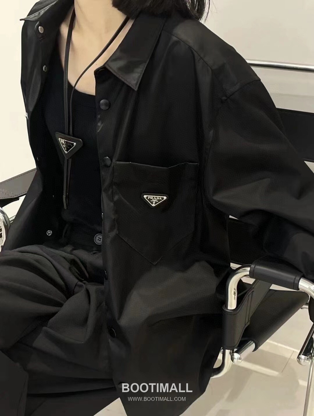 Prada 2024 S/S Nylon Long Sleeve Shirt Jacket with Triangle Logo 프라다 2024SS 나일론 블랙 셔츠 재킷 삼각 로고 6