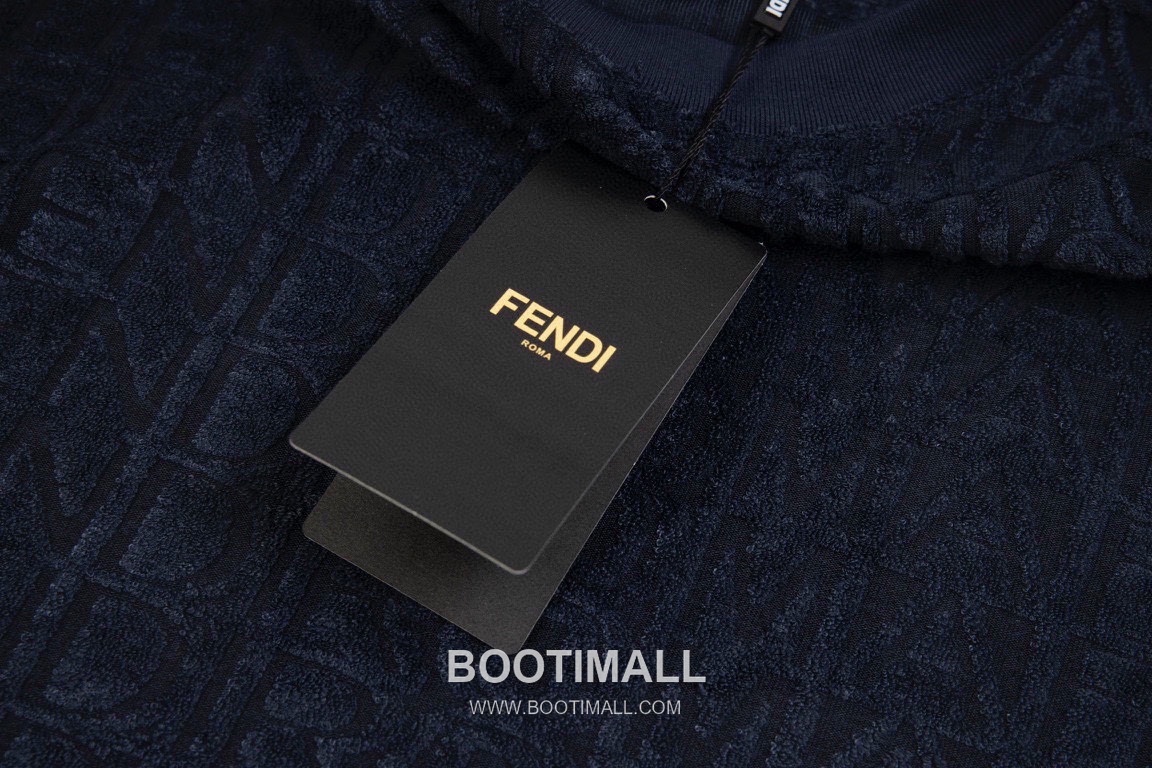 Fendi 2025 S/S Cotton Jacquard Short Sleeve T-Shirt with Logo Print 펜디 2025SS 코튼 자카드 블랙 티셔츠 로고 프린트 4