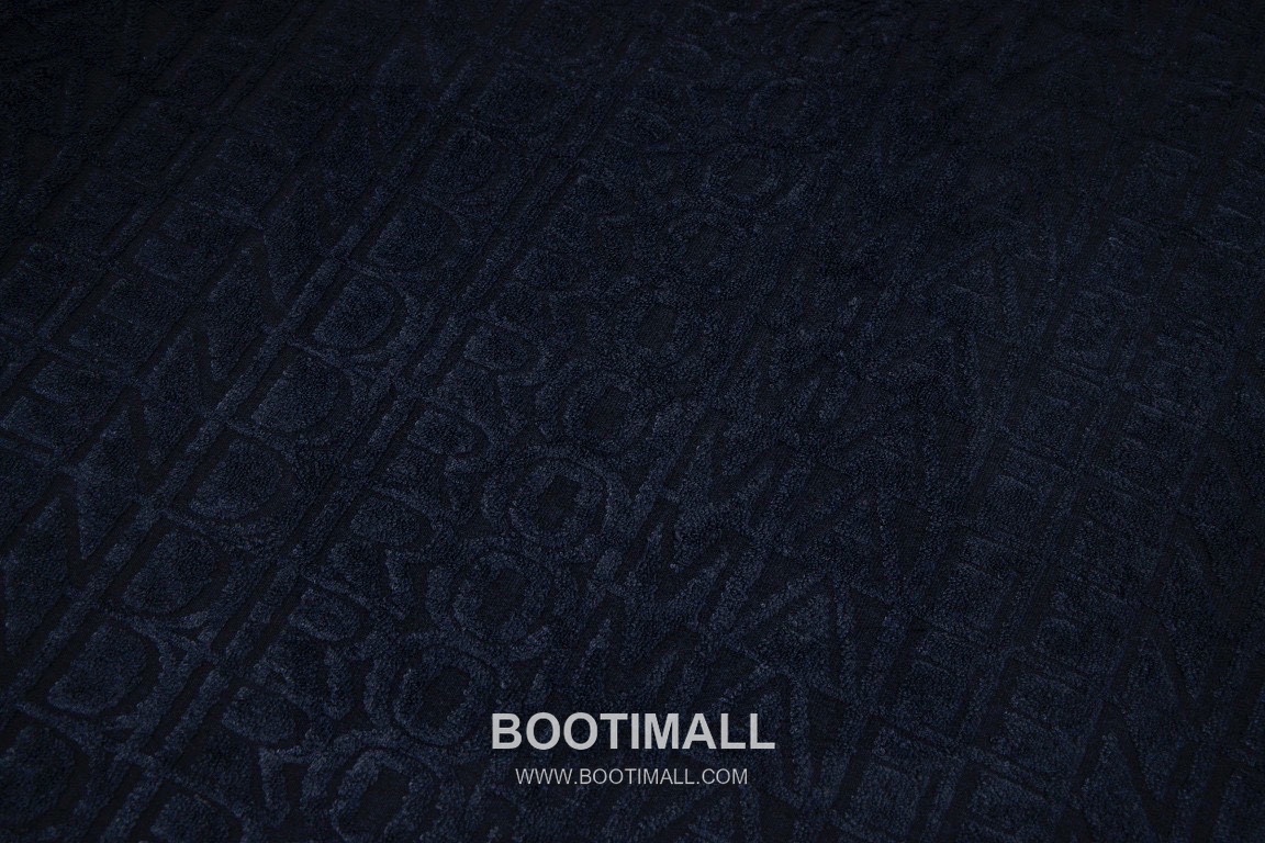 Fendi 2025 S/S Cotton Jacquard Short Sleeve T-Shirt with Logo Print 펜디 2025SS 코튼 자카드 블랙 티셔츠 로고 프린트 7