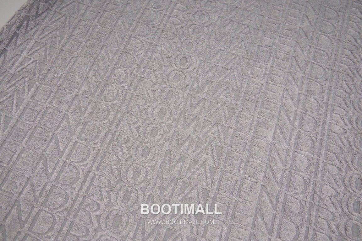 Fendi 2025 S/S Cotton Jacquard Short Sleeve T-Shirt with Logo Print 펜디 2025SS 코튼 자카드 블랙 티셔츠 로고 프린트 16