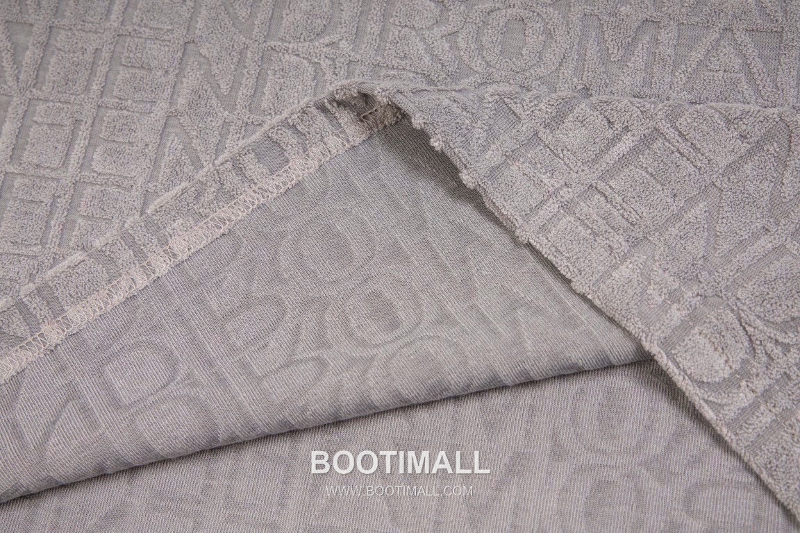 Fendi 2025 S/S Cotton Jacquard Short Sleeve T-Shirt with Logo Print 펜디 2025SS 코튼 자카드 블랙 티셔츠 로고 프린트 17