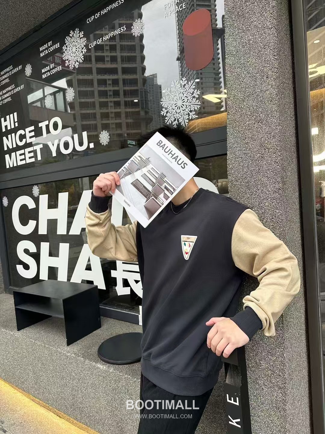 Fendi 2025 S/S Cotton Sweatshirt with Triangle Print Patchwork 펜디 2025SS 코튼 블랙 맨투맨 삼각 프린트 패치워크 2