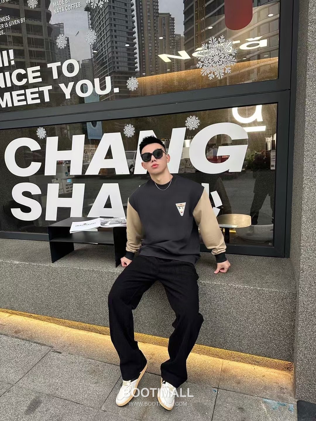 Fendi 2025 S/S Cotton Sweatshirt with Triangle Print Patchwork 펜디 2025SS 코튼 블랙 맨투맨 삼각 프린트 패치워크 4