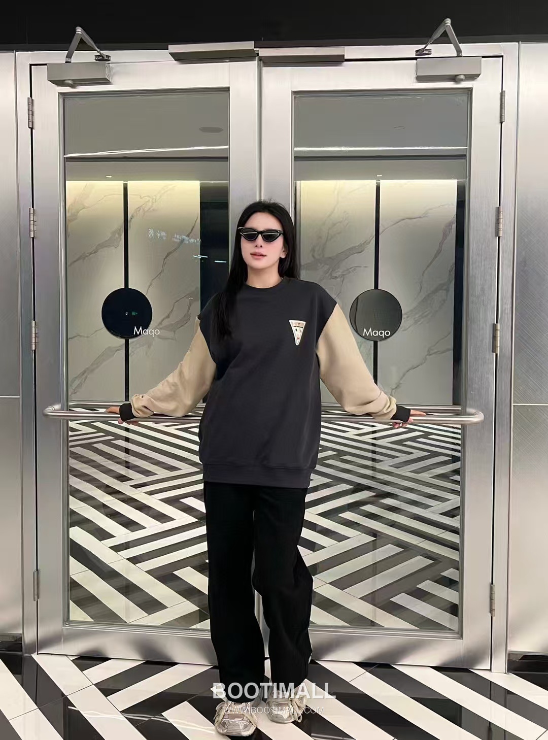 Fendi 2025 S/S Cotton Sweatshirt with Triangle Print Patchwork 펜디 2025SS 코튼 블랙 맨투맨 삼각 프린트 패치워크 7