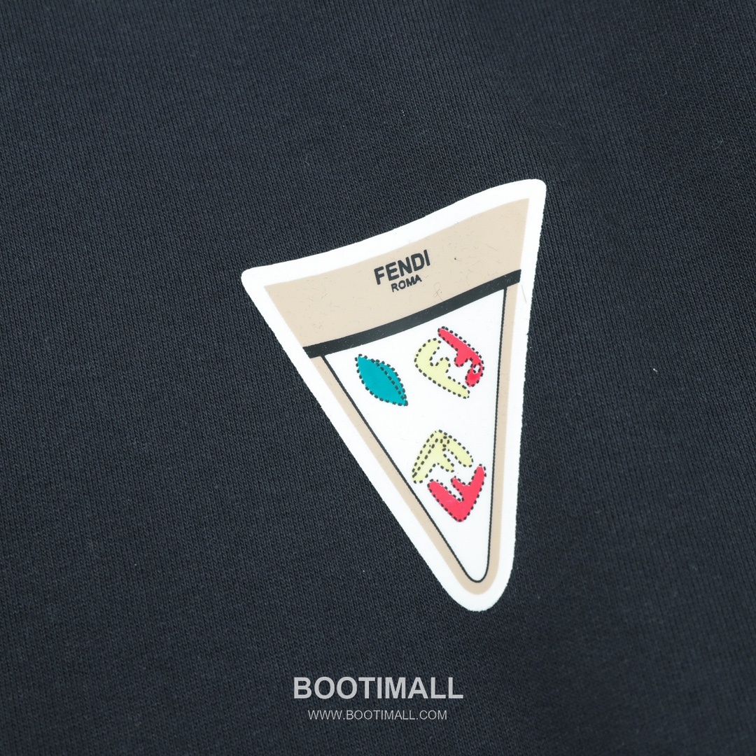 Fendi 2025 S/S Cotton Sweatshirt with Triangle Print Patchwork 펜디 2025SS 코튼 블랙 맨투맨 삼각 프린트 패치워크 13