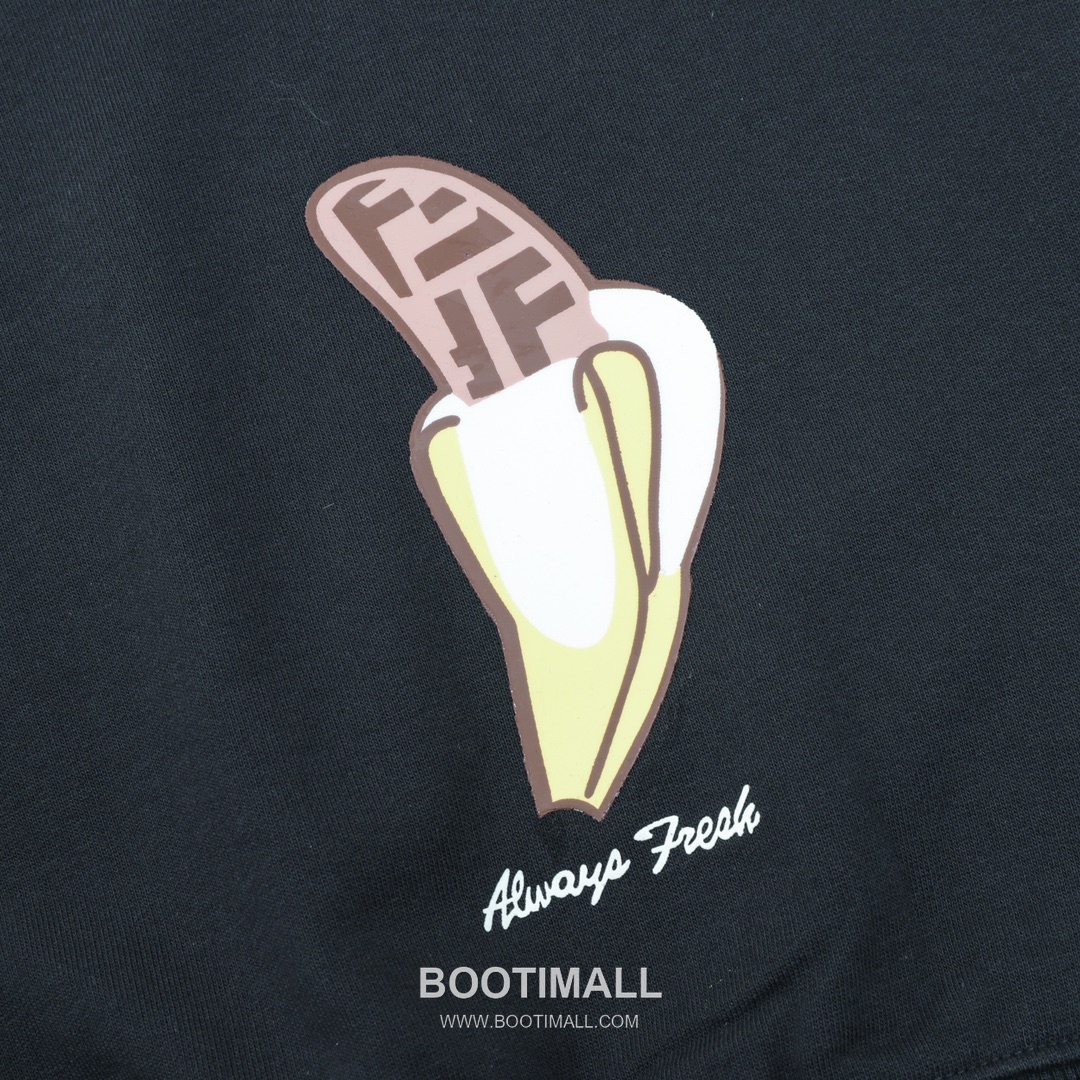 Fendi 2025 S/S Cotton Sweatshirt with Triangle Print Patchwork 펜디 2025SS 코튼 블랙 맨투맨 삼각 프린트 패치워크 17