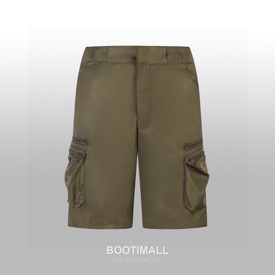 Prada 2025 S/S Cotton Cargo Shorts with Multi Zip Pocket Detail 프라다 2025SS 코튼 블랙 쇼츠 멀티 지퍼 카고 포켓 1