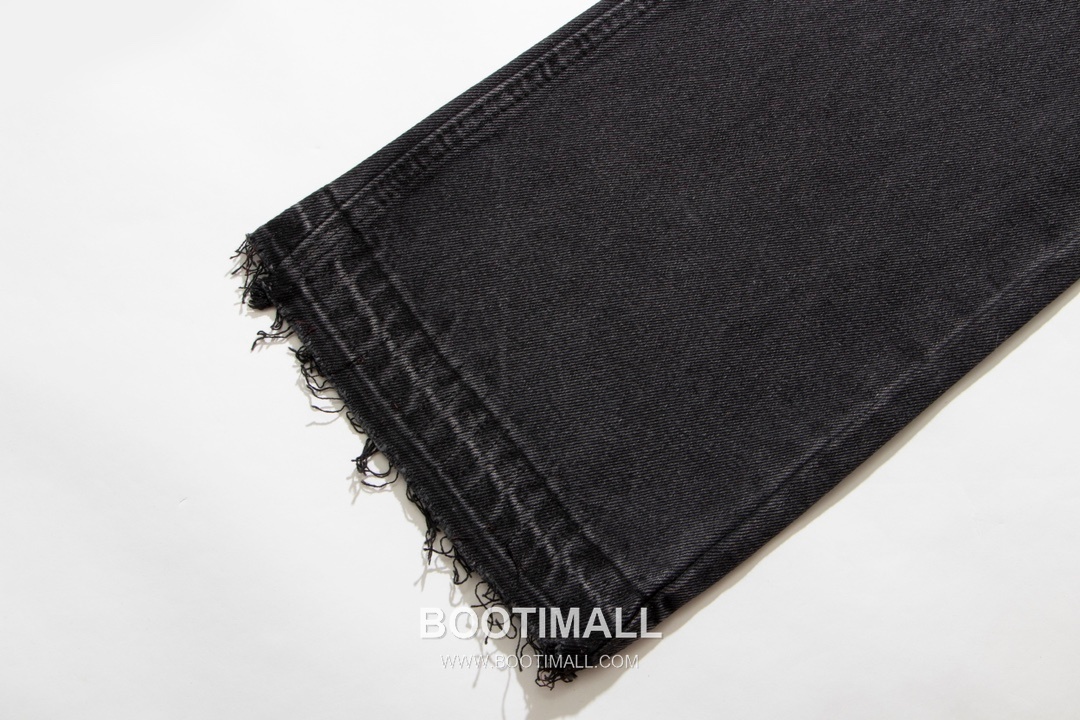 Chrome Hearts 2025 S/S Denim Straight Pants with Leather Cross Patch 크롬하츠 2025SS 데님 블루 팬츠 레더 크로스 패치 5