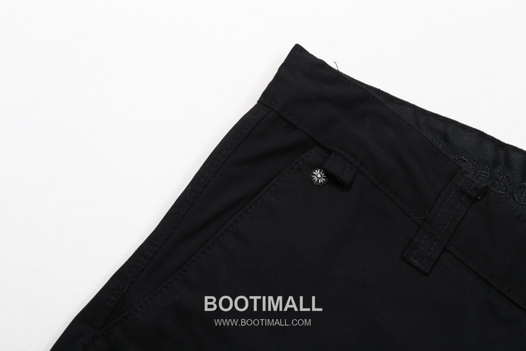 Chrome Hearts 2025 S/S Cotton Denim Wide Pants with Camo Checker Haircalf Cross Patch 크롬하츠 2025SS 데님 카멜 팬츠 카모 체커 헤어카프 크로스 패치 3