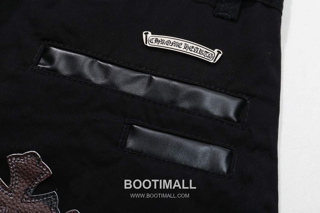 Chrome Hearts 2025 S/S Cotton Denim Wide Pants with Camo Checker Haircalf Cross Patch 크롬하츠 2025SS 데님 카멜 팬츠 카모 체커 헤어카프 크로스 패치 4