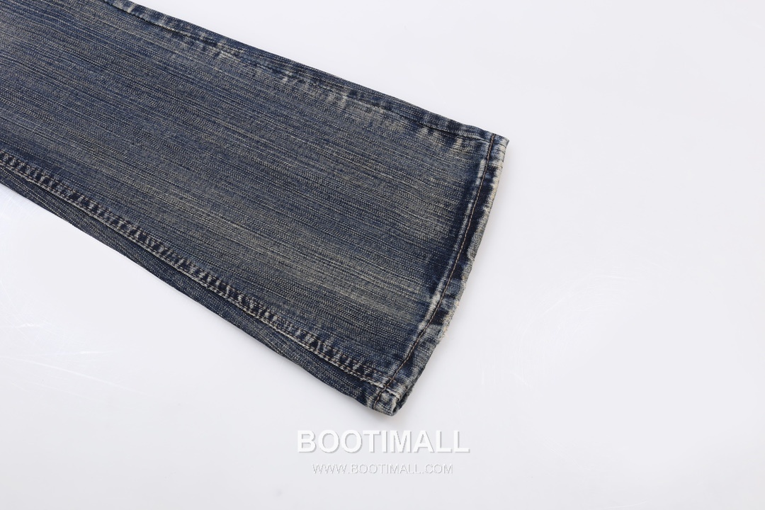 Balenciaga 2024 F/W Cotton Denim Flared Pants with Slub Stripe Detail 발렌시아가 2024FW 데님 블루 팬츠 슬럽 스트라이프 부츠컷 6