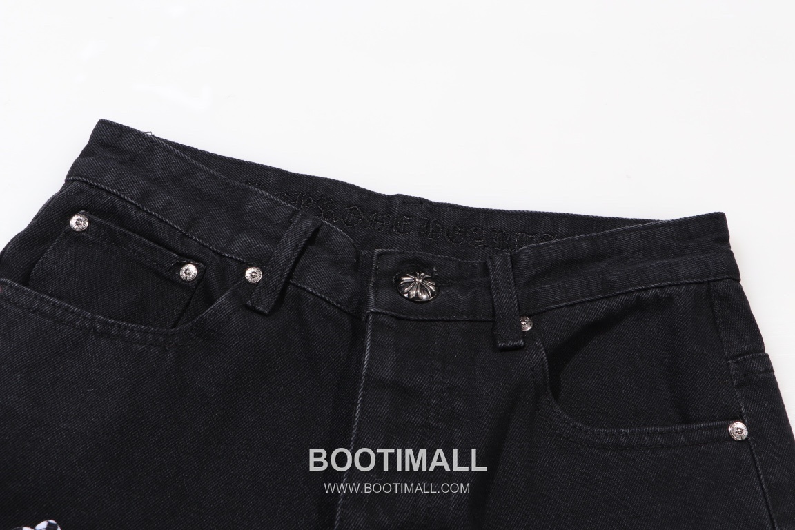 Chrome Hearts 2025 S/S Denim Straight Pants with Flame Pink Cross Patchwork 크롬하츠 2025SS 데님 블랙 팬츠 플레임 핑크 크로스 패치워크 3